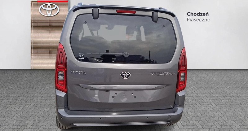 Toyota Proace City Verso cena 152990 przebieg: 10, rok produkcji 2023 z Giżycko małe 56